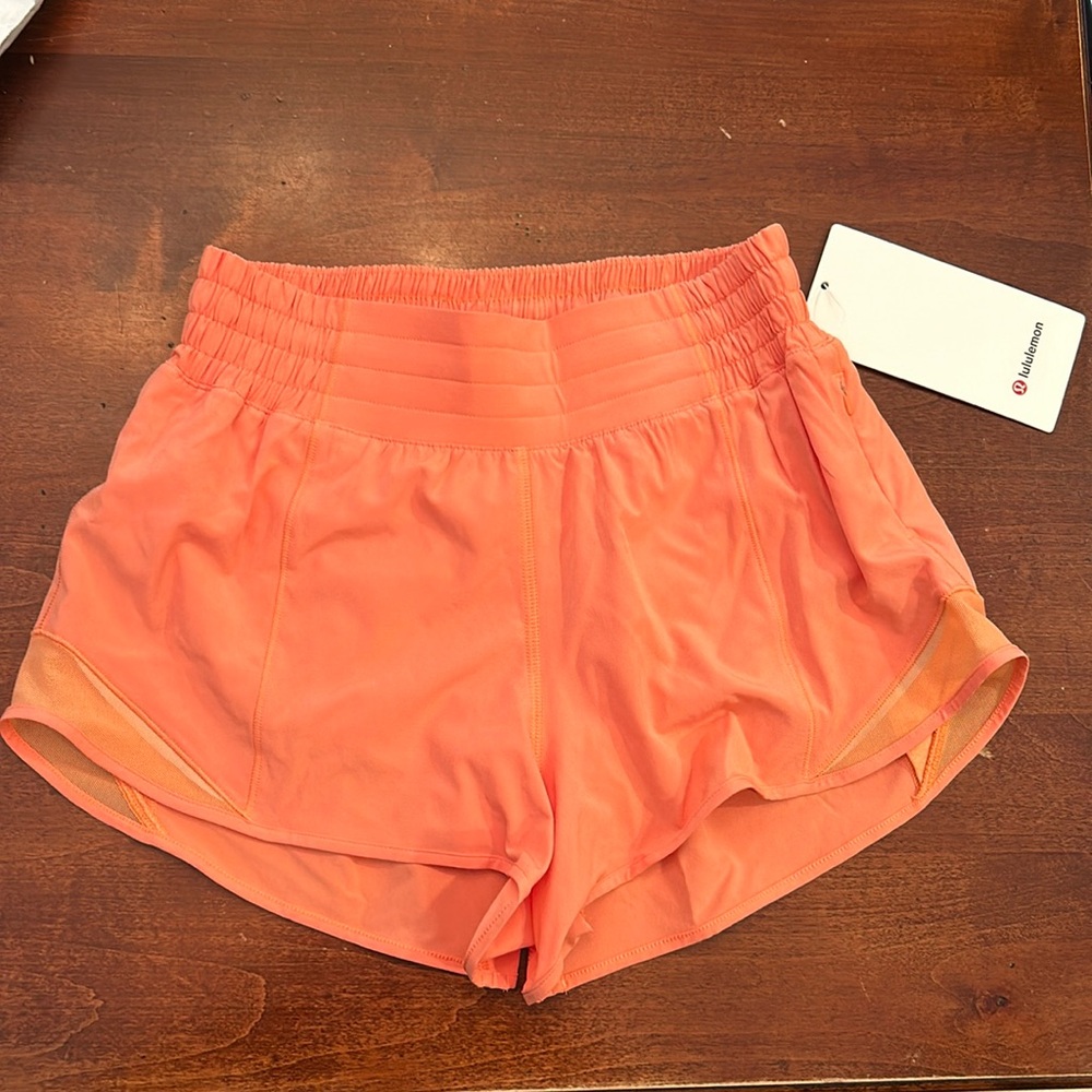 Lululemon Hotty Hot HR Short 2.5” Lined